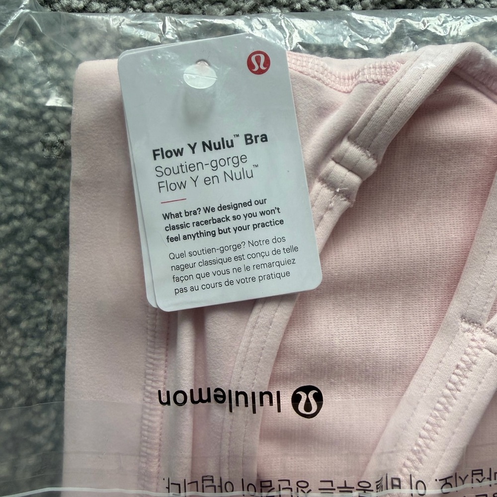 Lululemon Flow Y Nulu Bra Light Support Strawberry Milkshake Pink Size 4 NWT - Picture 6 of 7